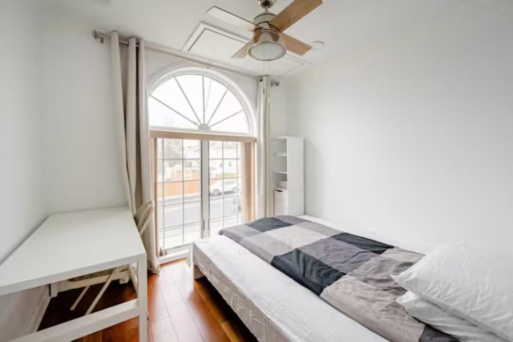 Luxury Hotel-Style Room In Queens, New York Exterior photo